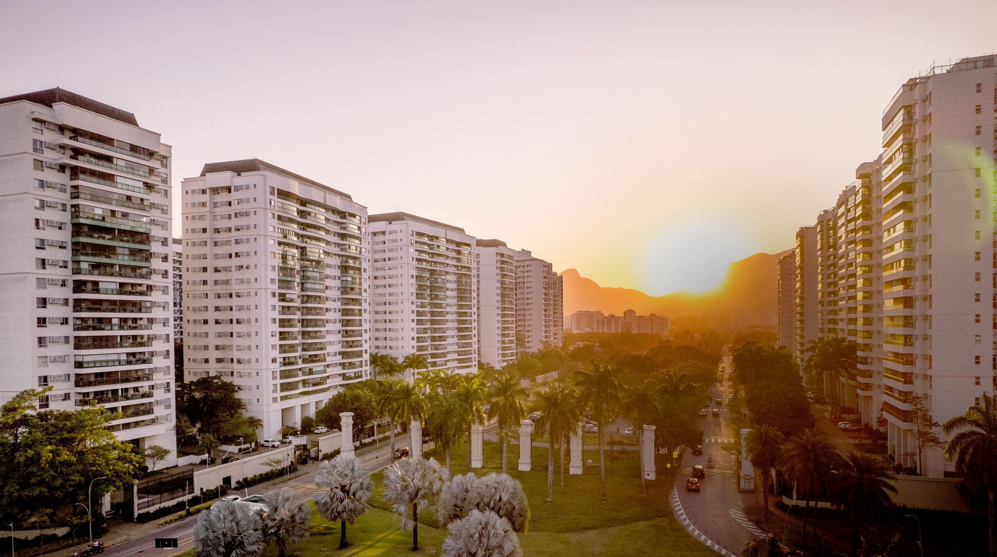 Vista aérea do Cidade Jardim ao pôr do sol